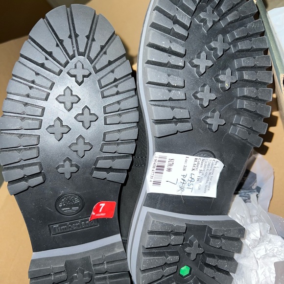 TimberLand Courmayeur Boots - Picture 4 of 6